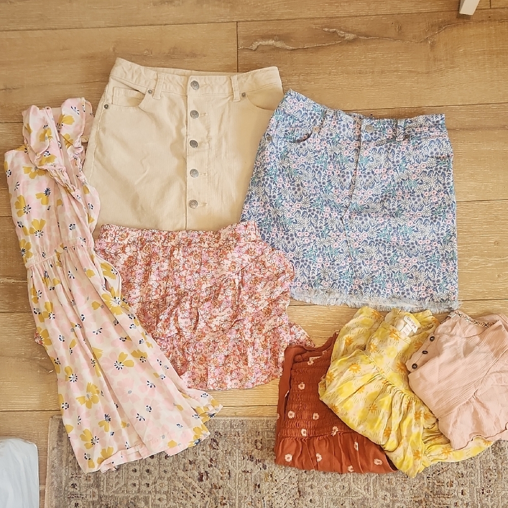 Girl clothes Lot
